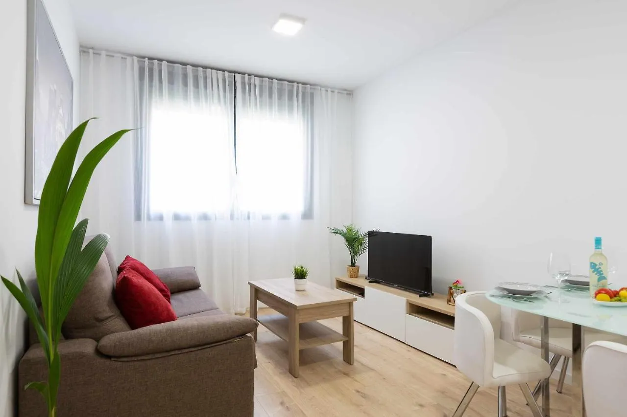 Cosmopolitan Apt & Malaga Beach Apartamento